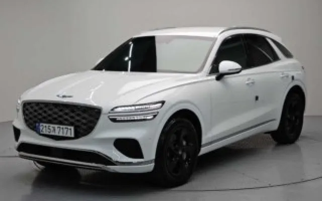 수원전액중고차할부 GV70 2.5T 가솔린 AWD 매물 사진 4 - 2025/12 8,869km